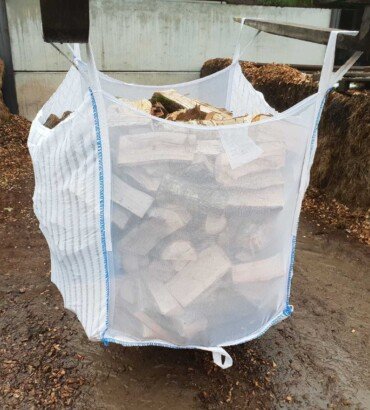 0.6m3 Kiln Dried Premium Logs plus 1 x kindling net