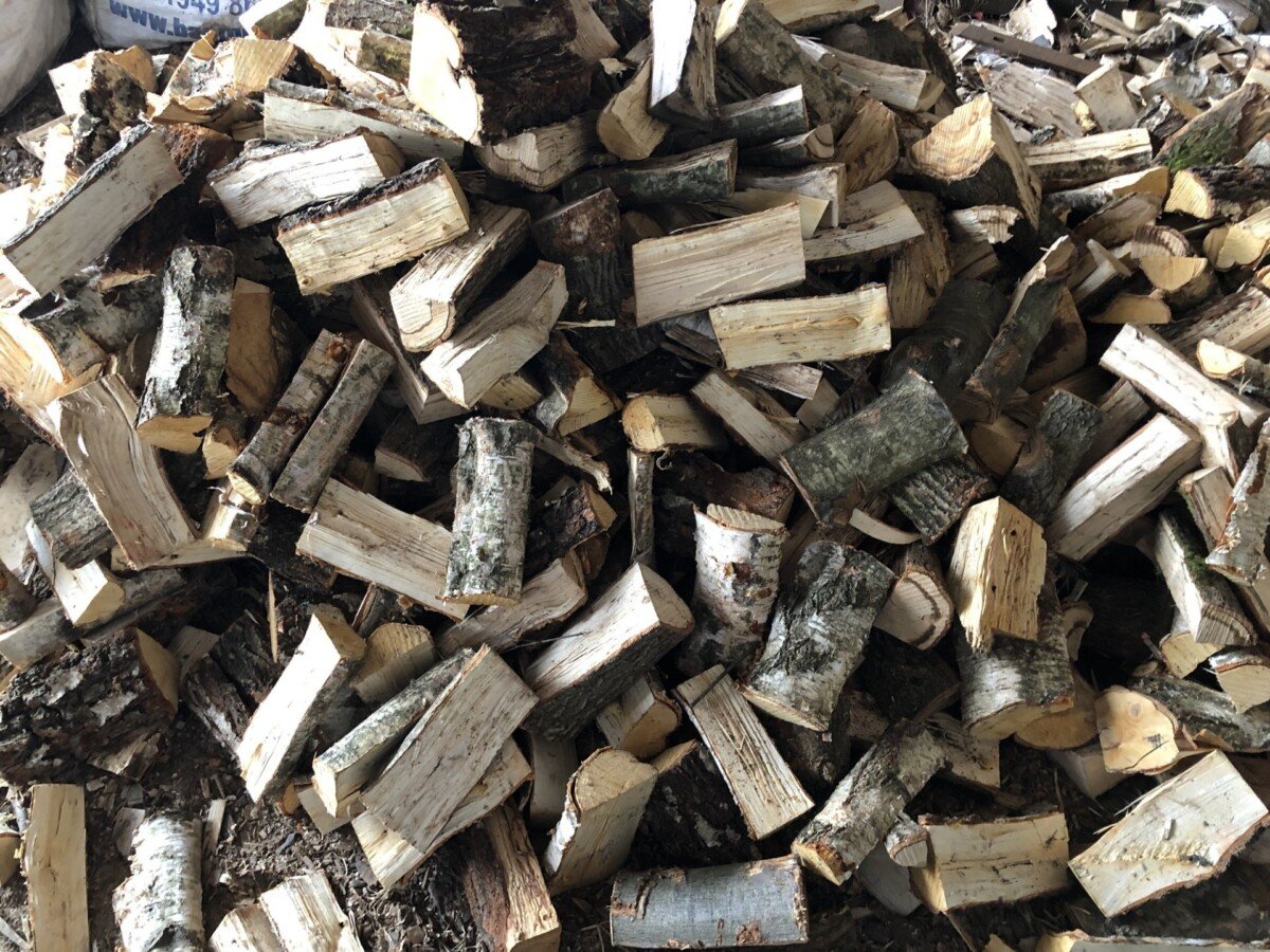 Kiln Dried stove logs (2)